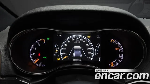 Jeep Grand Cherokee 2015 thumb 4