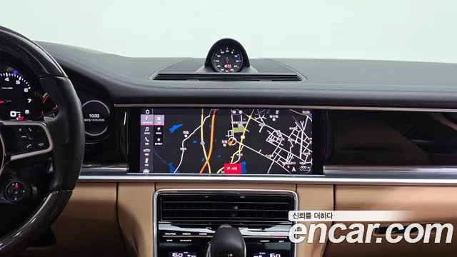 Porsche Panamera 2019 thumb 12
