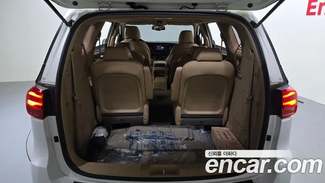 Kia Carnival 2019 thumb 10
