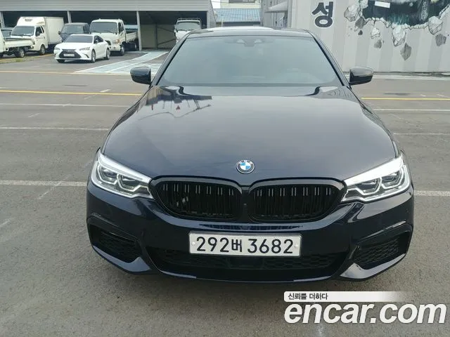 BMW 5 серии 2019 thumb 6