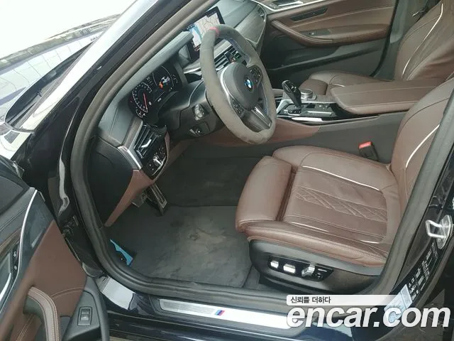 BMW 5 серии 2019 thumb 8