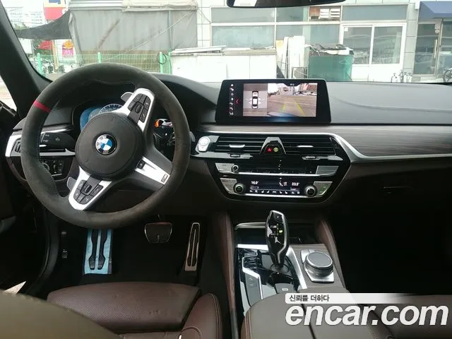 BMW 5 серии 2019 thumb 9