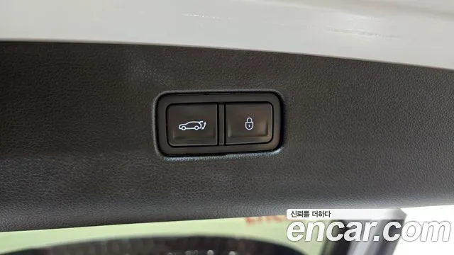 Genesis GV70 2024 thumb 2