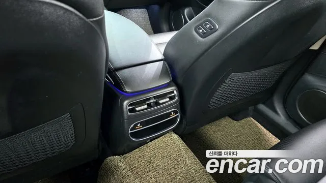 Genesis GV70 2024 thumb 8