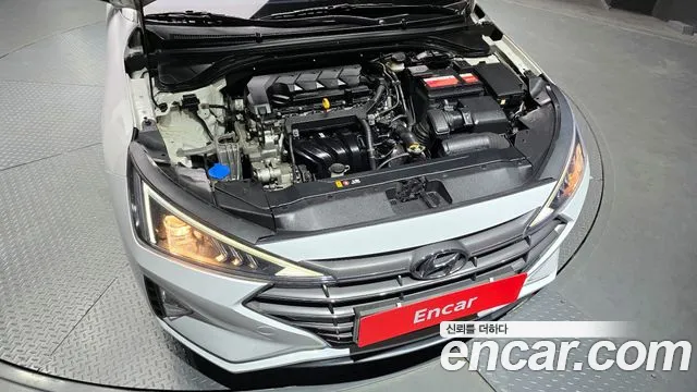 Hyundai Elantra 2019 thumb 8