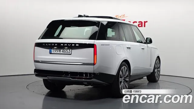 Land Rover Range Rover 2025 thumb 4