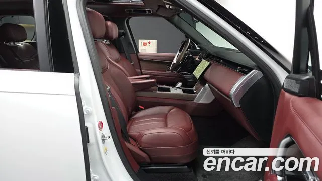 Land Rover Range Rover 2025 thumb 12