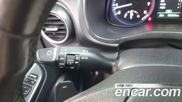 Hyundai Kona 2017 thumb 8