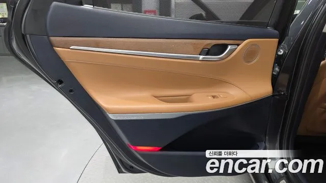 Hyundai Grandeur 2017 thumb 9