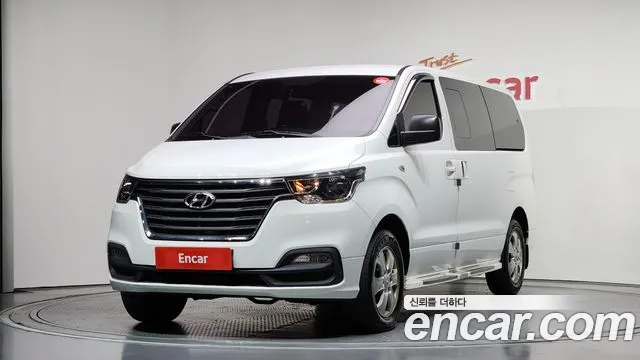 Hyundai Staria 2018 thumb 11
