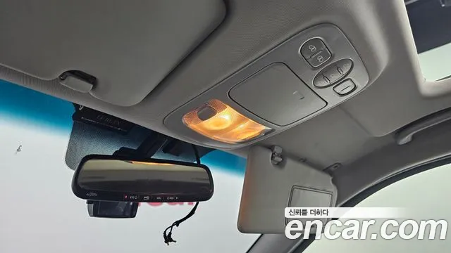 Kia Canival 2011 thumb 8