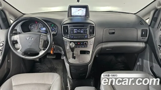 Hyundai Staria 2017 thumb 11