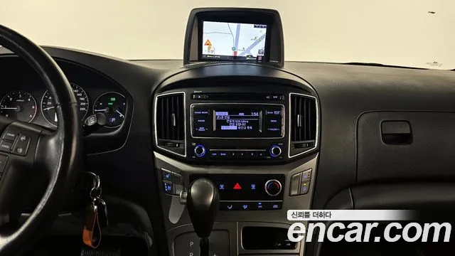 Hyundai Staria 2017 thumb 2