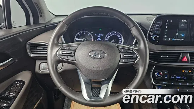 Hyundai Santa Fe 2018 thumb 3