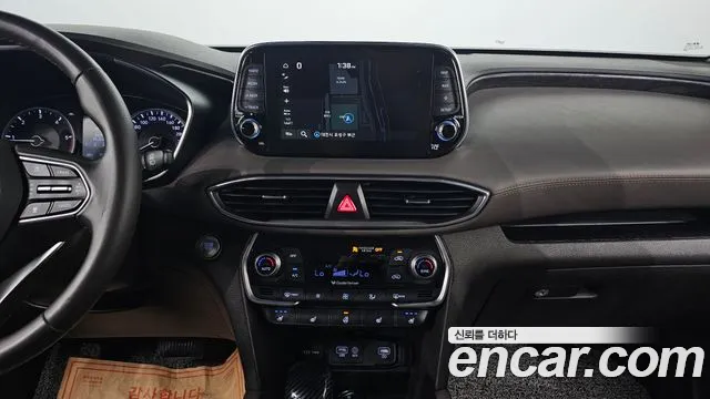 Hyundai Santa Fe 2018 thumb 9