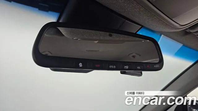 Hyundai Santa Fe 2018 thumb 6