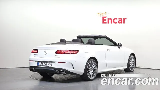 Mercedes-Benz E-Class 2022 thumb 5