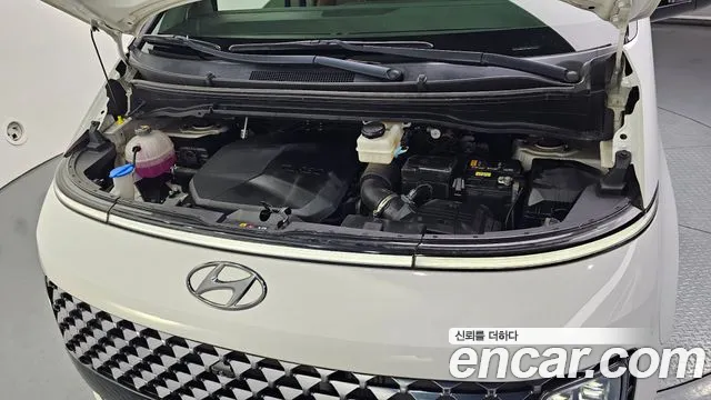 Hyundai Staria 2022 thumb 10