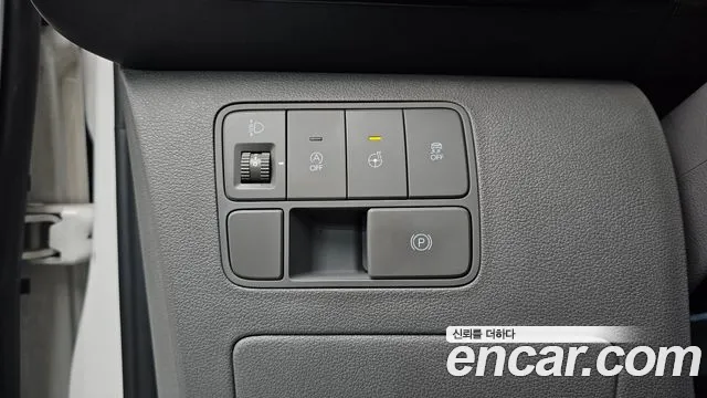 Hyundai Staria 2022 thumb 9