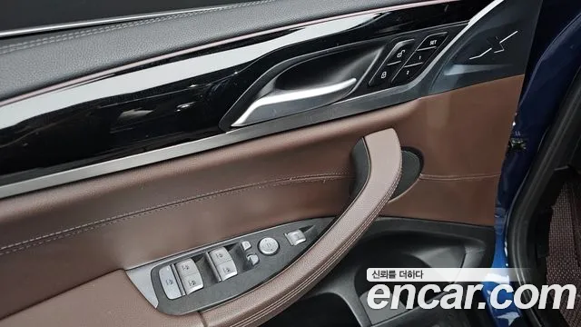 BMW X4 2021 thumb 10