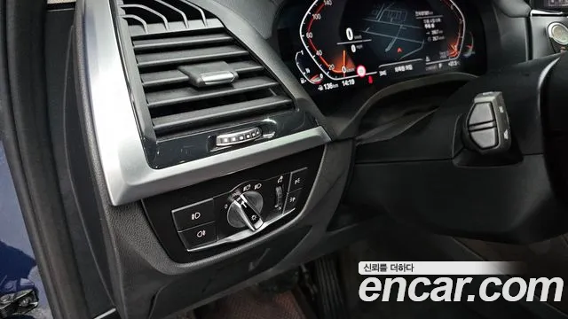 BMW X4 2021 thumb 4