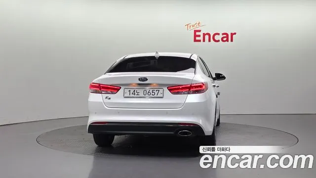Kia K5 2016 thumb 3