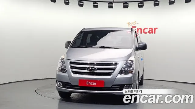 Hyundai Staria 2017 thumb 4