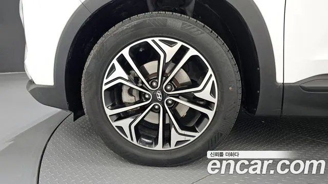 Hyundai Santa Fe 2019 thumb 7