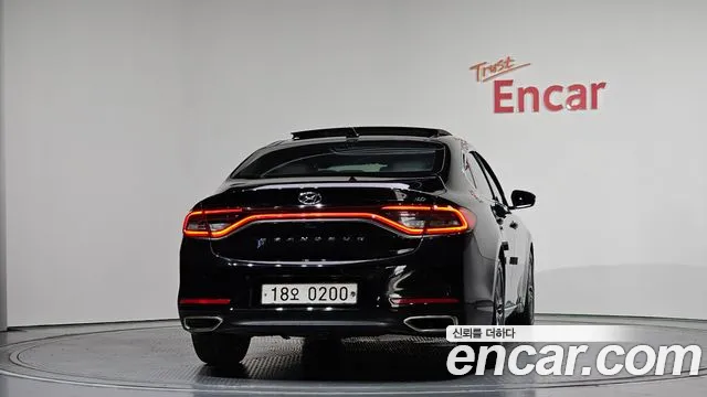 Hyundai Grandeur 2017 thumb 6