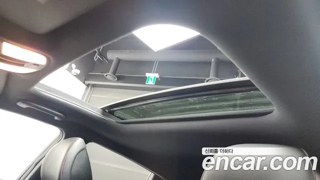 Hyundai Veloster 2018 thumb 2