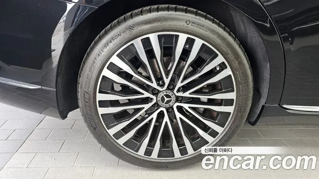 Mercedes-Benz S-Class 2022 thumb 9