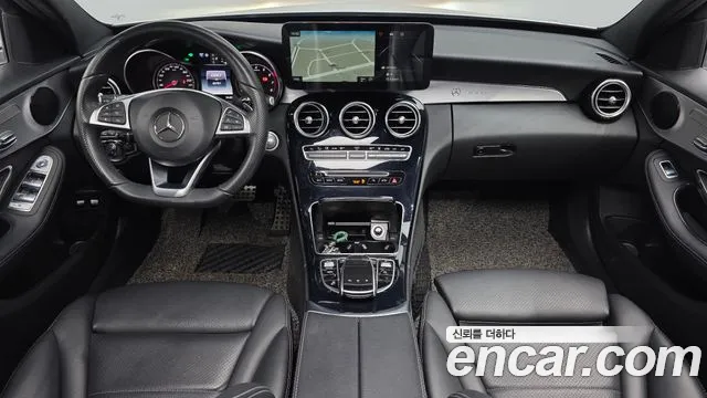 Mercedes-Benz C-Class 2018 thumb 5