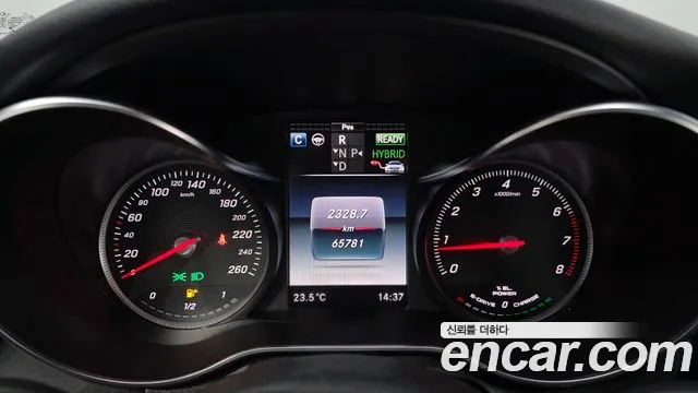 Mercedes-Benz C-Class 2018 thumb 4