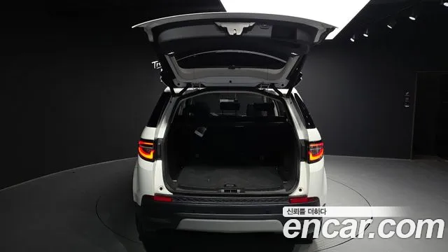 Land Rover Discovery Sport 2020 thumb 8