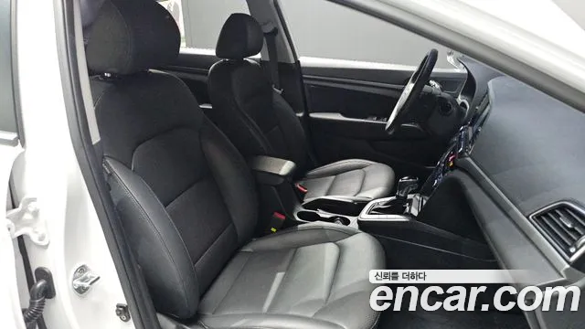 Hyundai Avante 2017 thumb 6