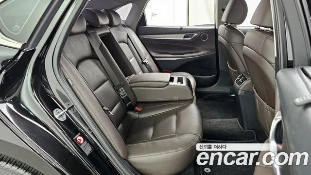 Hyundai Grandeur 2017 thumb 9