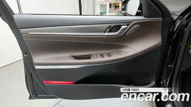 Hyundai Grandeur 2017 thumb 5