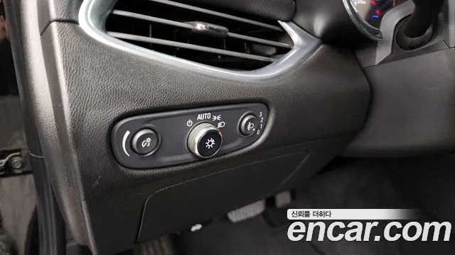 Chevrolet Malibu 2019 thumb 10