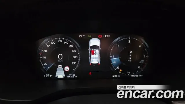 Volvo XC60 2018 thumb 4