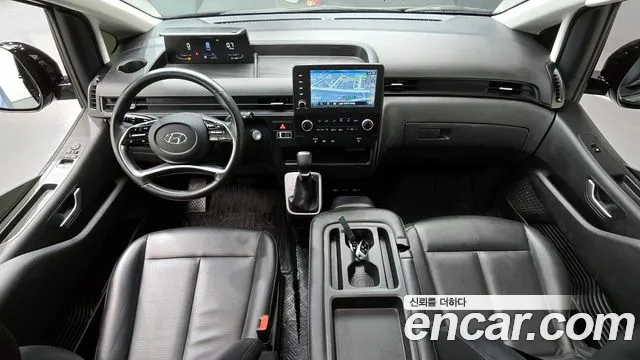 Hyundai Staria 2022 thumb 5