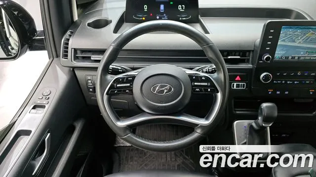 Hyundai Staria 2022 thumb 2
