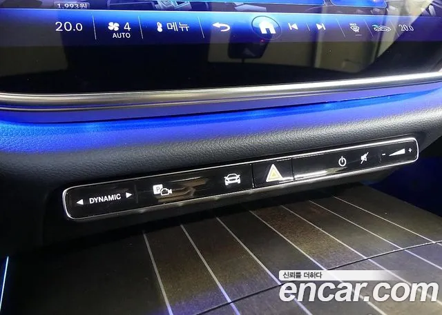 Mercedes-Benz E-Class 2024 thumb 7