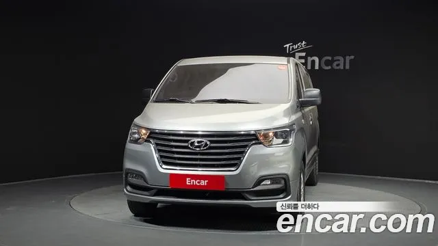 Hyundai Staria 2018 thumb 6