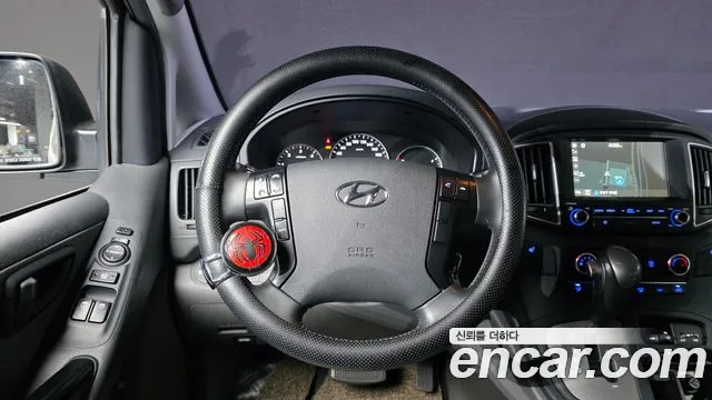 Hyundai Staria 2018 thumb 10