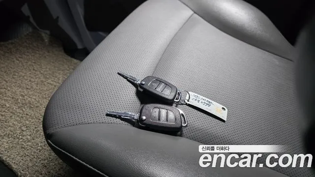 Hyundai Staria 2018 thumb 3