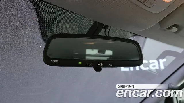 Hyundai Staria 2018 thumb 4
