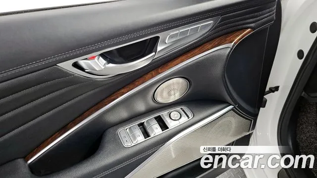 Kia K9 2018 thumb 8