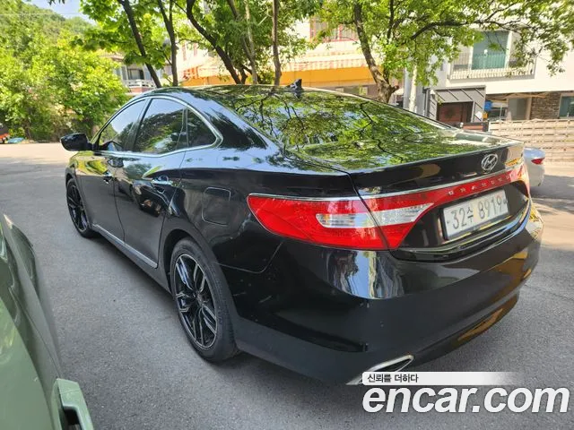Hyundai Grandeur 2014 thumb 10