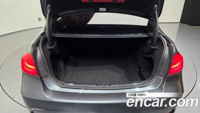 BMW 3 серии 2016 thumb 12