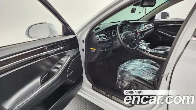 Genesis G90 2015 thumb 8